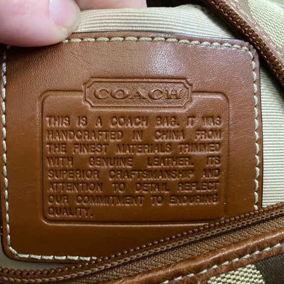 Signature Coach purse - Picture 4 of 4